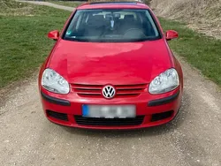 Rot Gebraucht 2005 VW Golf V Kleinwagen | 1.400 € (Superpreis)