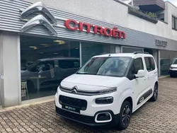Weiß Gebraucht 2018 Citroën Berlingo Feel Van / Kleinbus | 15.990 € (Etwas zu teuer)