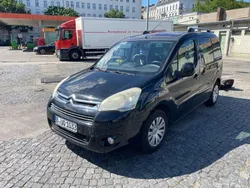 Schwarz Gebraucht 2010 Citroën Berlingo Van / Kleinbus | 5.690 € (Fairer Preis)