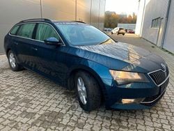 Blau Gebraucht 2017 Skoda Superb Ambition Kombi | 10.600 € (Superpreis)