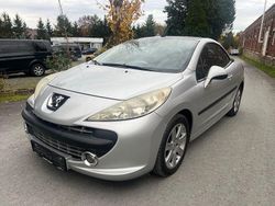 Grau Gebraucht 2007 Peugeot 207 CC Sport Cabrio | 1.000 €
