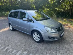 Grau Gebraucht 2009 Opel Zafira Van / Kleinbus | 4.990 € (Etwas zu teuer)