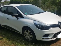 Weiß Gebraucht 2018 Renault Clio IV Life Kleinwagen | 7.550 € (Guter Preis)