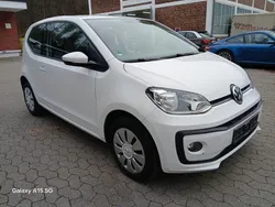 Weiß Gebraucht 2017 VW up! move up! Kleinwagen | 5.290 € (Guter Preis)