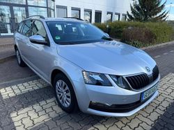 Silber Gebraucht 2018 Skoda Octavia Kombi | 11.990 € (Fairer Preis)