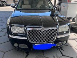 Schwarz Gebraucht 2006 Chrysler 300C Limousine | 5.500 € (Fairer Preis)