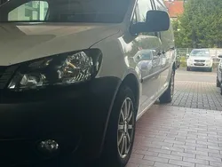 Weiß Gebraucht 2014 VW Caddy Van / Kleinbus | 5.000 €