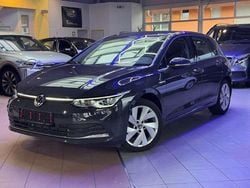 Uranograu Gebraucht 2022 VW Golf VIII Style Kleinwagen | 25.400 € (Fairer Preis)