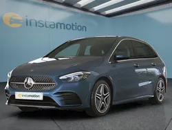 Blau Gebraucht 2019 Mercedes B250 Van / Kleinbus | 29.499 € (Teuer)