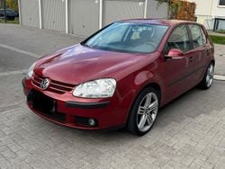 Orange Gebraucht 2004 VW Golf V Limousine | 3.500 € (Fairer Preis)