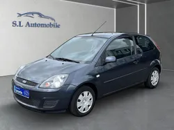 Grau Gebraucht 2007 Ford Fiesta Style Kleinwagen | 1.499 € (Fairer Preis)