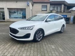 Weiß Neu 2025 Ford Focus Titanium Limousine | 25.980 € (Superpreis)
