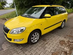 Gelb Gebraucht 2011 Skoda Fabia Family Kombi | 4.199 € (Fairer Preis)