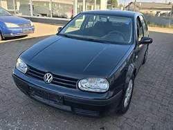 Schwarz Gebraucht 2001 VW Golf IV Limousine | 2.600 € (Etwas zu teuer)