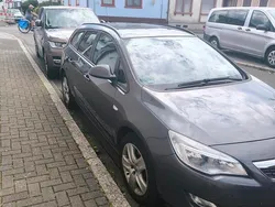 Grau Gebraucht 2011 Opel Astra Kombi | 4.400 € (Fairer Preis)