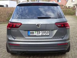 Grau Gebraucht 2019 VW Tiguan SUV | 25.000 € (Guter Preis)