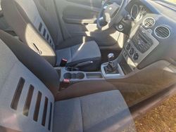 Gebraucht 2010 Ford Focus Ghia Limousine | 800 € (Superpreis)