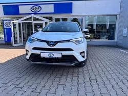 Weiß Gebraucht 2017 Toyota RAV4 Hybrid Edition-S SUV | 18.750 € (Guter Preis)