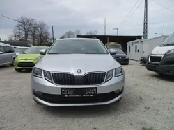 Silber Gebraucht 2018 Skoda Octavia Clever Kombi | 8.950 € (Fairer Preis)