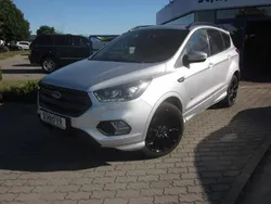 Moondust silver (metallic) (metallic) Gebraucht 2018 Ford Kuga ST-Line SUV | 16.490 € (Fairer Preis)