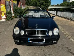 Blau Gebraucht 2003 Mercedes CLK200 Cabrio | 6.500 €