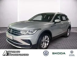 Reflexsilber metallic (metallic) Gebraucht 2020 VW Tiguan Elegance SUV | 28.889 € (Fairer Preis)