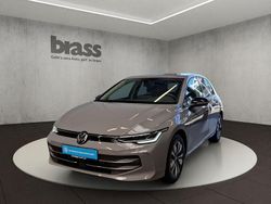Mondsteingrau Gebraucht 2024 VW Golf VIII Life Limousine | 28.600 € (Fairer Preis)