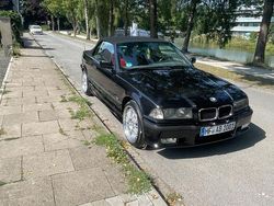 Schwarz Gebraucht 1996 BMW 320 Cabriolet M Sport Cabrio | 5.700 €