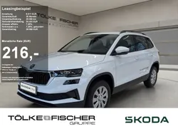 Moon weiss metallic Gebraucht 2025 Skoda Karoq Selection SUV | 34.444 € (Fairer Preis)