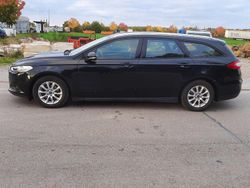 Schwarz Gebraucht 2016 Ford Mondeo Trend Kombi | 7.390 € (Fairer Preis)