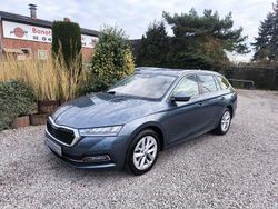 Grau Gebraucht 2022 Skoda Octavia Style Limousine | 23.480 € (Fairer Preis)