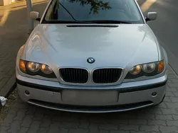 Silber Gebraucht 2004 BMW 318 Sport Line Kombi | 2.800 € (Fairer Preis)