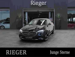Black metallic Gebraucht 2024 Mercedes E220 Avantgarde Limousine | 44.877 € (Superpreis)