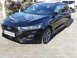 Obsidianschwarz metallic Neu 2025 Ford Focus ST-Line X Kombi | 29.790 € (Fairer Preis)