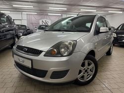 Silber Gebraucht 2007 Ford Fiesta Style Kleinwagen | 1.790 € (Fairer Preis)