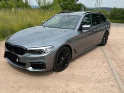 Blau Gebraucht 2019 BMW 530 M Sport Kombi | 33.399 € (Etwas zu teuer)