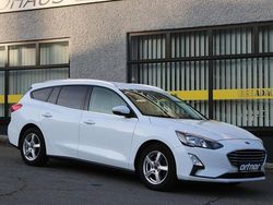 Weiß Gebraucht 2019 Ford Focus Cool & Connect Limousine | 8.700 € (Fairer Preis)