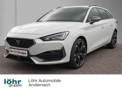 "candy" weiss Gebraucht 2021 Cupra Leon Kombi | 22.980 € (Guter Preis)