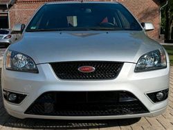 Silber Gebraucht 2007 Ford Focus ST Kleinwagen | 6.800 € (Teuer)