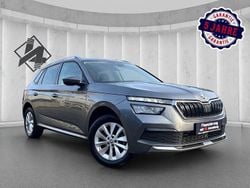 Graphitegrau metallic Gebraucht 2023 Skoda Kamiq Ambition SUV | 19.370 € (Guter Preis)