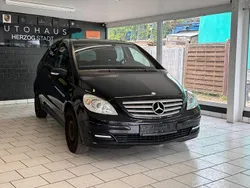 Schwarz Gebraucht 2006 Mercedes B150 Van / Kleinbus | 2.999 € (Guter Preis)