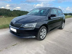 Schwarz Gebraucht 2016 Skoda Fabia Ambition Limousine | 7.995 € (Etwas zu teuer)