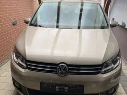 Gold Gebraucht 2014 VW Touran Cup Van / Kleinbus | 12.076 € (Fairer Preis)