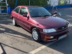 Violet Gebraucht 1995 Ford Escort Limousine | 4.500 €