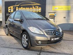 Grau Gebraucht 2009 Mercedes A180 Limousine | 4.199 € (Fairer Preis)