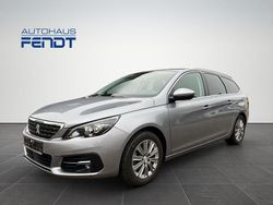 Silber Gebraucht 2021 Peugeot 308 SW Allure Kombi | 16.950 € (Fairer Preis)