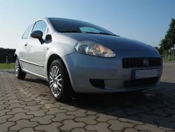 Silber Gebraucht 2009 Fiat Grande Punto Active Kleinwagen | 2.500 € (Fairer Preis)