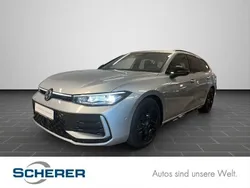Oyster silver metallc (metallic) Gebraucht 2024 VW Passat R-line Kombi | 38.990 € (Superpreis)