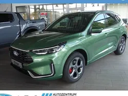 Grün Neu 2025 Ford Kuga ST-Line X SUV | 45.996 € (Fairer Preis)