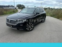 Schwarz Gebraucht 2018 VW Touareg SUV | 31.000 € (Teuer)